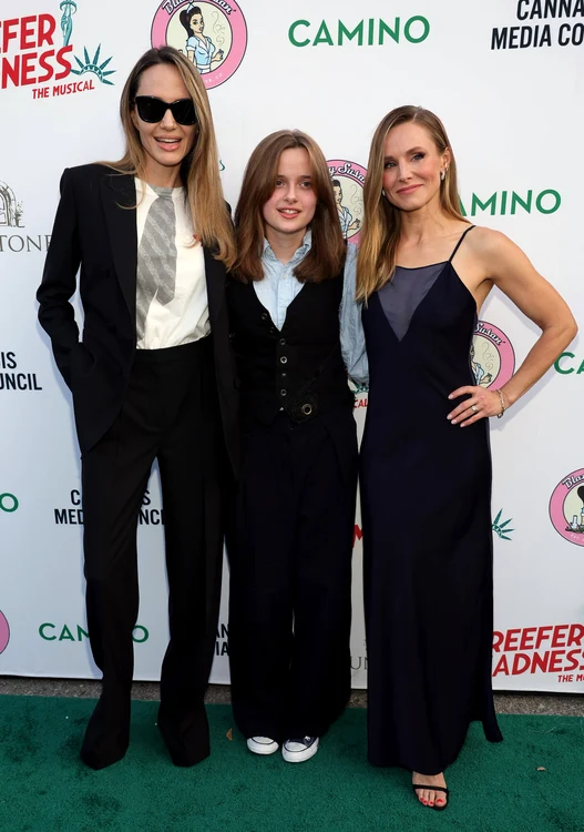 Angelina Jolie, Vivienne Jolie Pitt și Kristen Bell, Profimedia (2) jpg