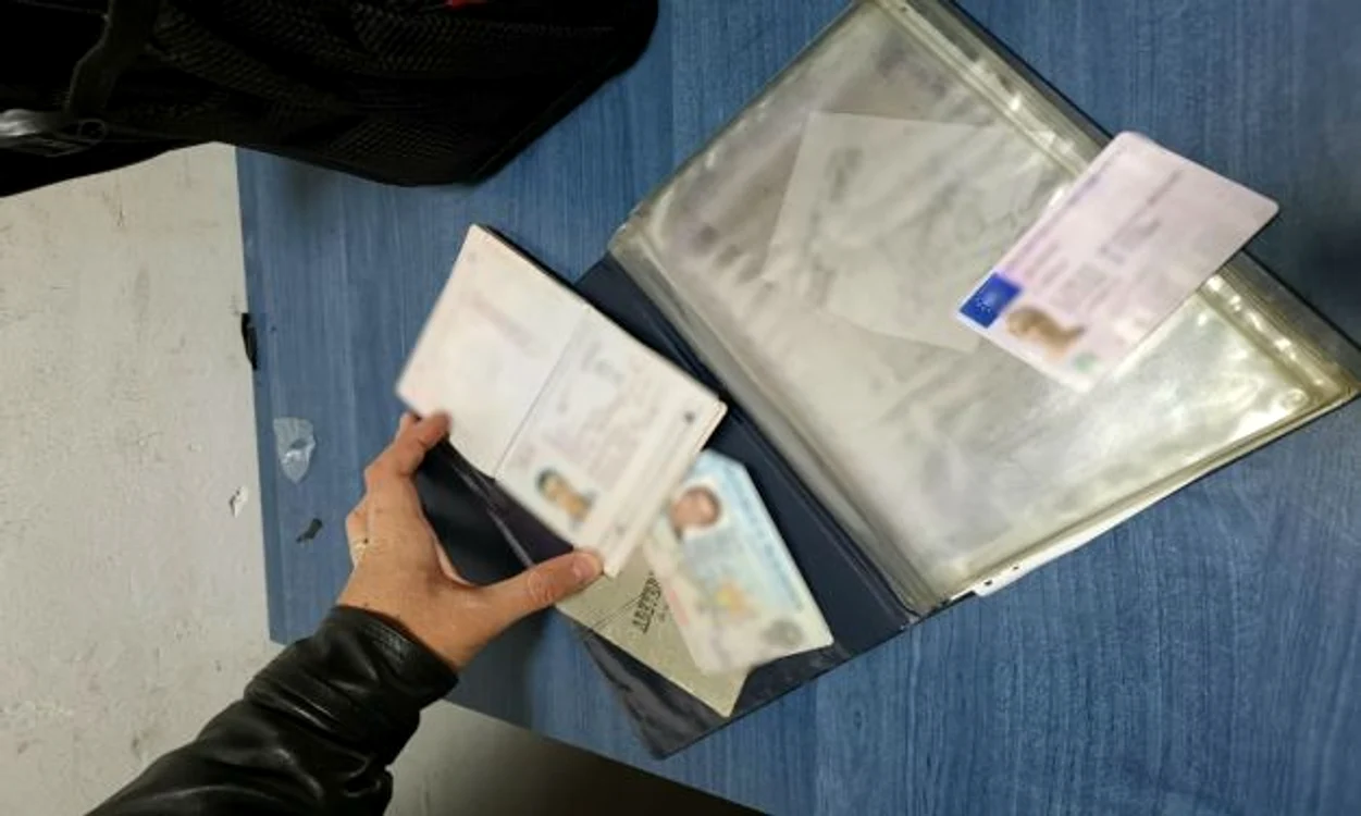 Acte false descoperite la frontiera de est FOTO Poliţia de Frontieră