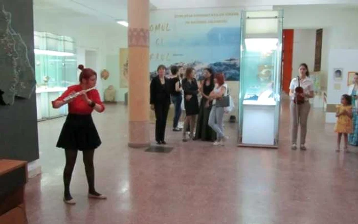 Surprizele se vor ţine lanţ până la ivirea zorilor FOTO: M.S.