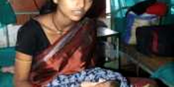 India: Un nou născut a scăpat de la moarte după ce a căzut din tren