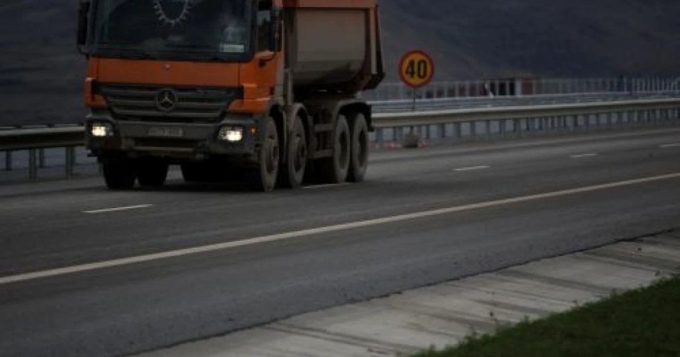 Se vor aplica marcaje rutiere pe A2 FOTO Adevărul