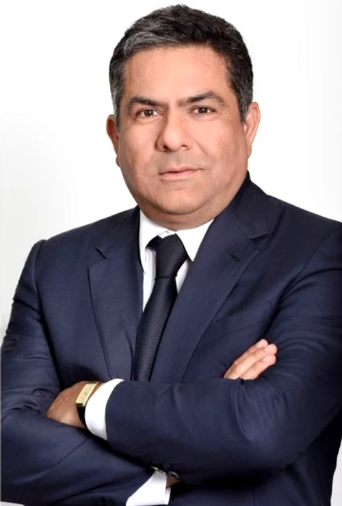 Hamid Gharavi, președintele completului de judecată Sursă FOTO: Derains & Gharavi Internationals