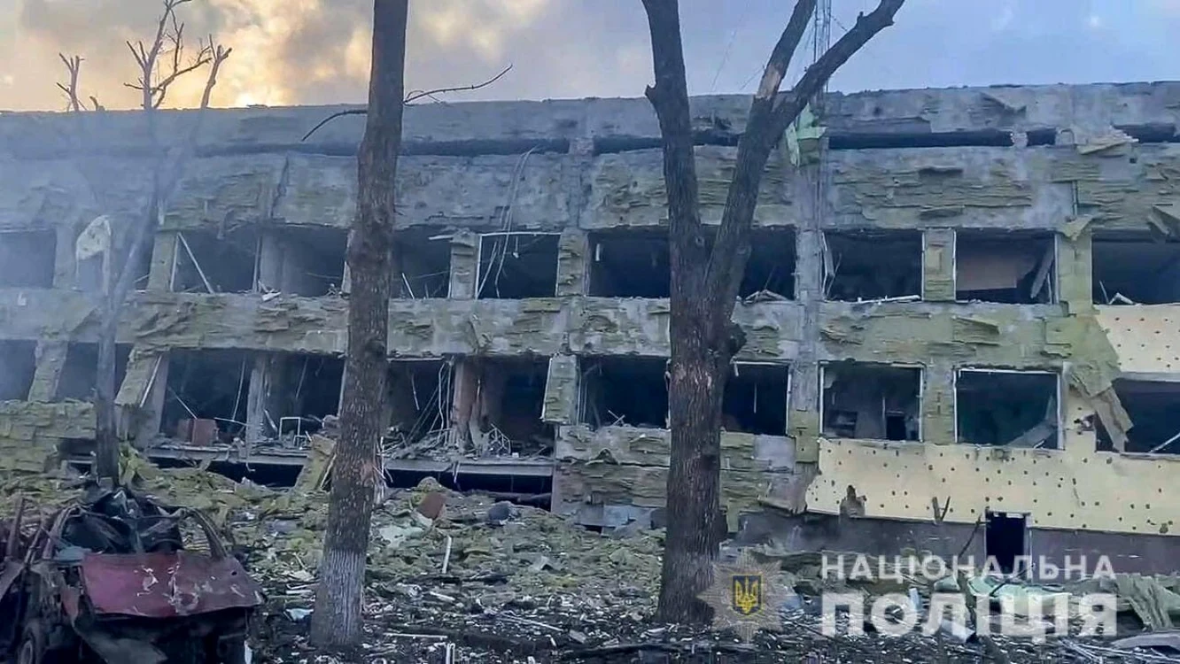 Oficialii Primăriei Mariupol au spus că nu cunosc încă numărul exact al victimelor de la maternitatea bombardată de ruşi Foto: Twitter