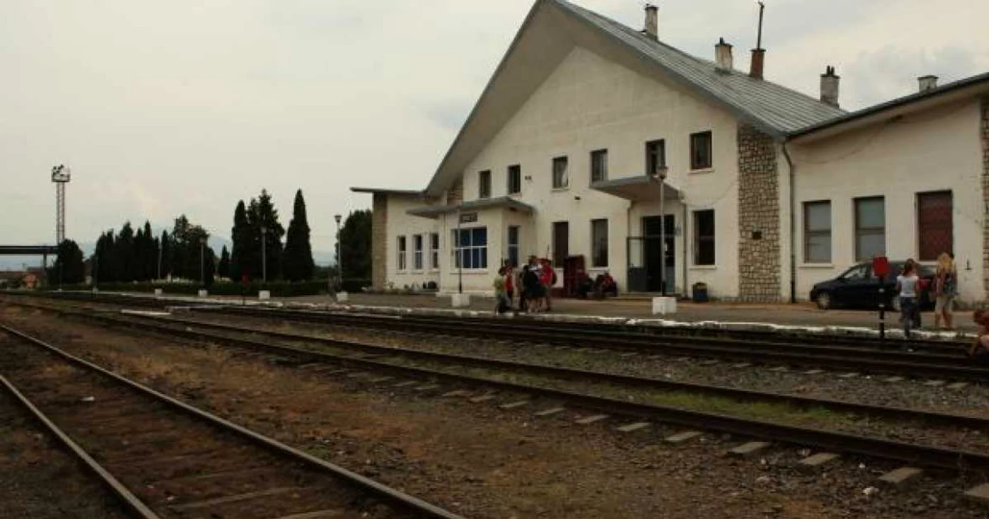 Circulaţia feroviară a fost blocată în urma furturilor comise Foto.arhivă