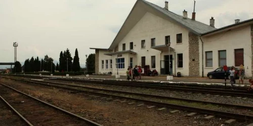 Circulaţia feroviară a fost blocată în urma furturilor comise Foto.arhivă