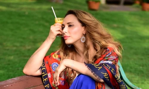 iulia vantur 0 jpeg