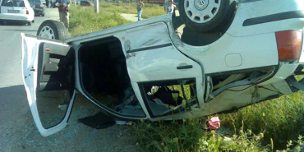 Accident rutier în Ungaria: un român şi-a pierdut viaţa şi alţi şapte au fost răniţi