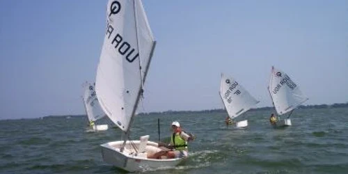 Constanta: Elevii de la Iahting, din nou pe apă