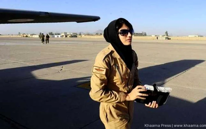 Nilofer Rahmani este prima femeiecare a obţinut brevet de pilot în Afganistan. FOTO: Khaama Press