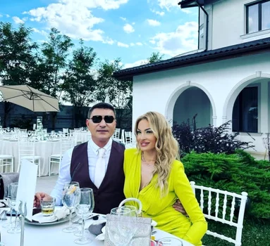 Valentina Pelinel și Cristi Borcea sunt gurmanzi foto: Instagram 