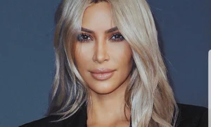 kim kardashian deschidere click jpeg