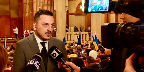 virgil zidaru alias makaveli   foto site makaveliprimar ro jpg