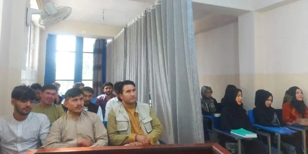 universitate Afganistan foto Twitter @WorldBreakingN9 