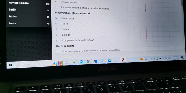 catalogul electronic   ce vad parintii   foto alina mitran jpg