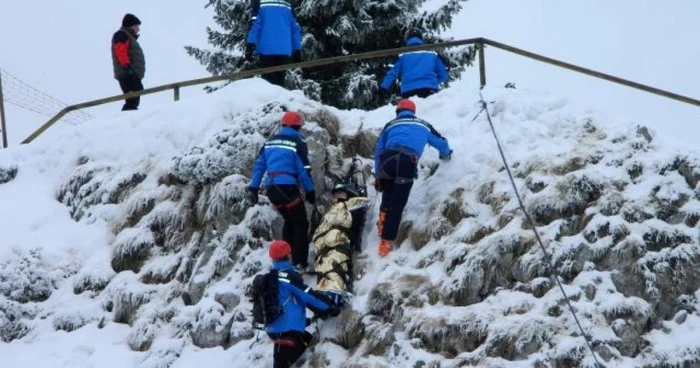 Jandarmii l-au găsit pe turistul rătăcit şi l-au adus în siguranţă în staţiune