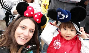 Dana și Vlad au intrat în pielea lui Minnie și Mickey Mouse jpeg