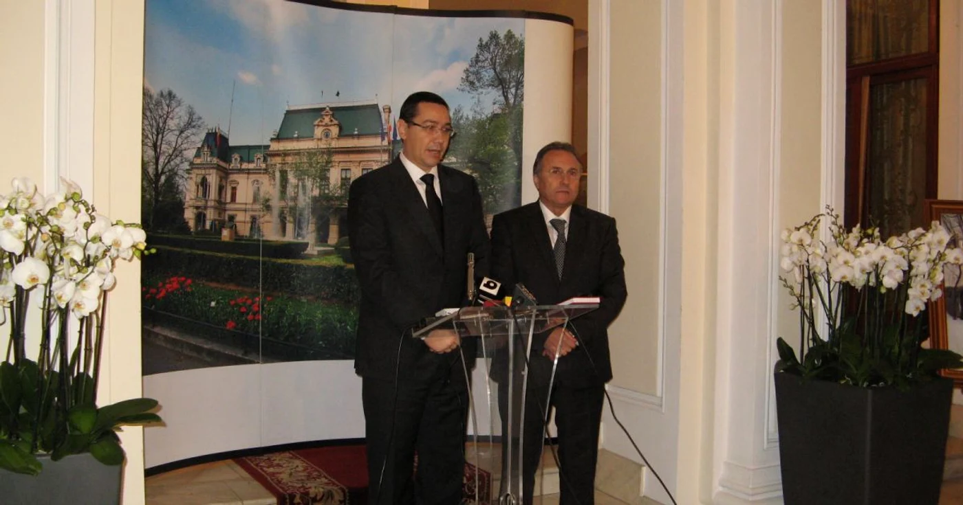 Primul ministru Victor Ponta, alături de primarul Iaşiului, Gheorghe Nichita