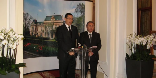 Primul ministru Victor Ponta, alături de primarul Iaşiului, Gheorghe Nichita