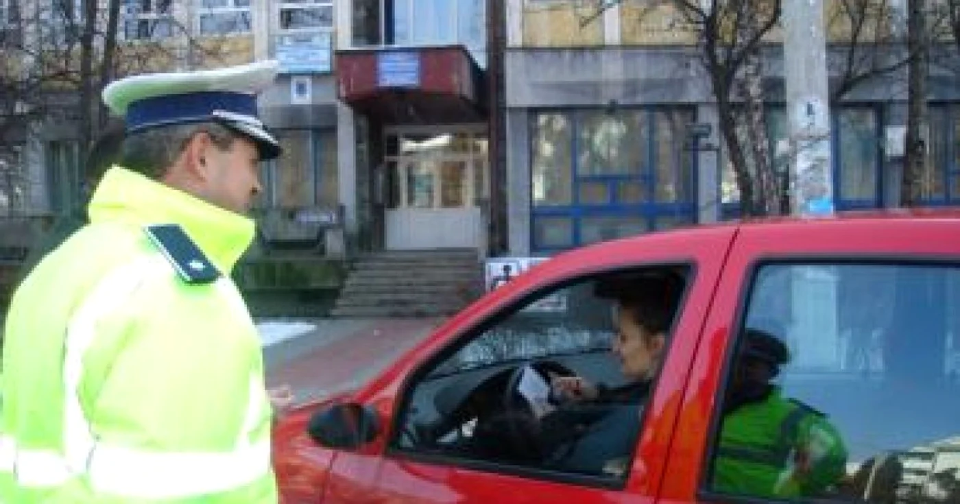 Bistriţa : Telefonul mobil devine un moft pe banii poliţiştilor bistriţeni