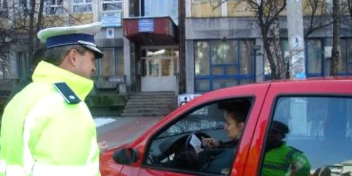 Bistriţa : Telefonul mobil devine un moft pe banii poliţiştilor bistriţeni