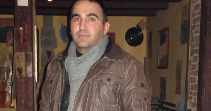 A făcut din cafeneaua lui un loc familiar pentru toată lumea 