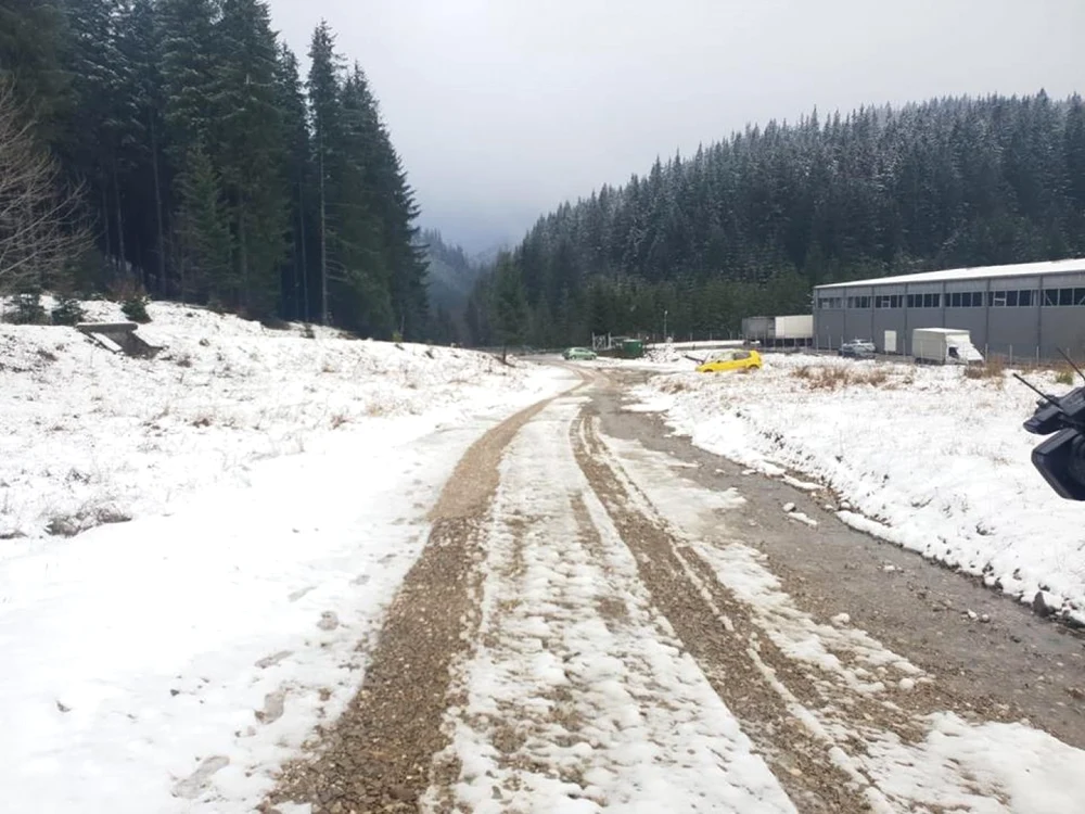 Mai mulţi voluntari din Sinaia intervin în ajutorul turiştilor