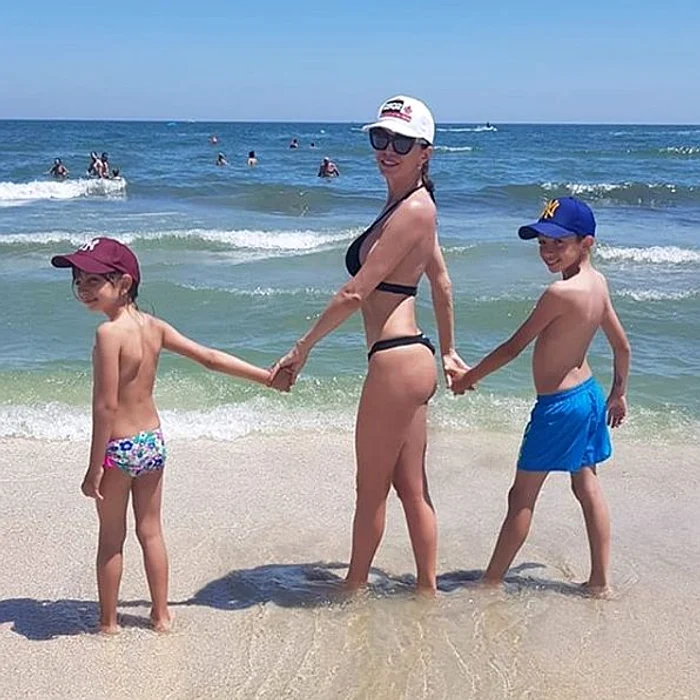 1 cristina spatar copii aida si albert 1 jpg jpeg