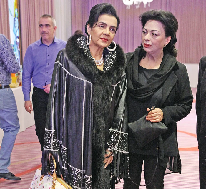 
    2019 - 53 kg. Solista a fost  de nerecunoscut  zilele trecute la un  eveniment monden  