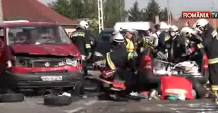 În urma accidentului, toţi pasagerii din maşină au murit