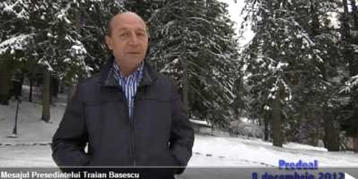 Băsescu a ales reţeaua Facebook ca să-şi distribuie ultimul mesaj înainte de alegerile parlamentare