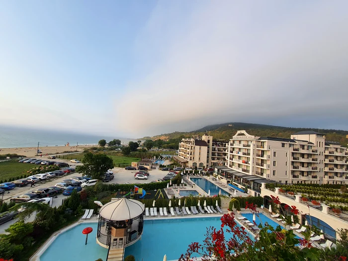 In Kranevo, lângă Balcic, sunt mai multe hoteluri pe litoral cu piscine cu apă termală. FOTO: R.F.