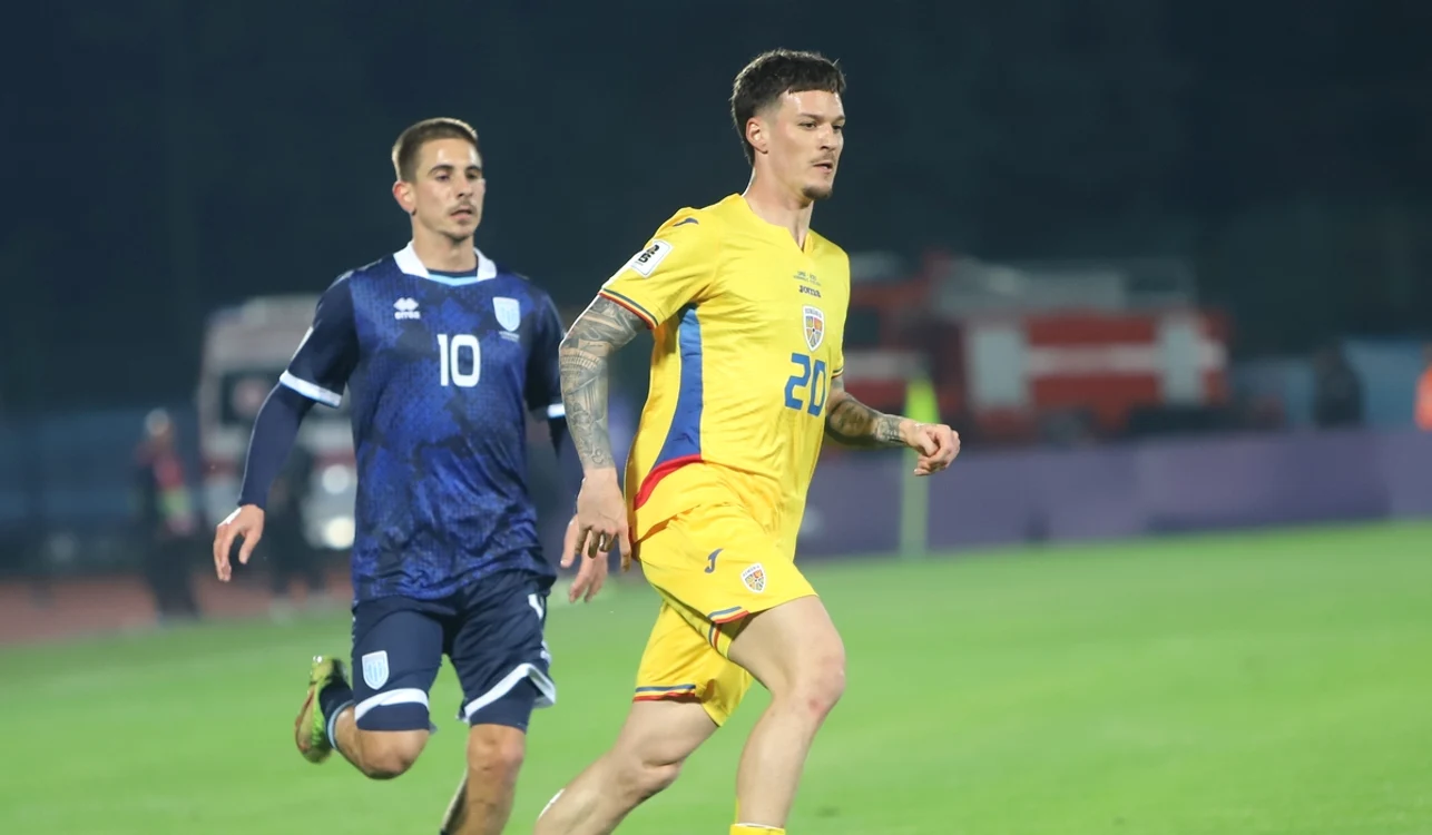 Dennis Man (dreapta), lăudat de italieni (FOTO: Sportpictures)