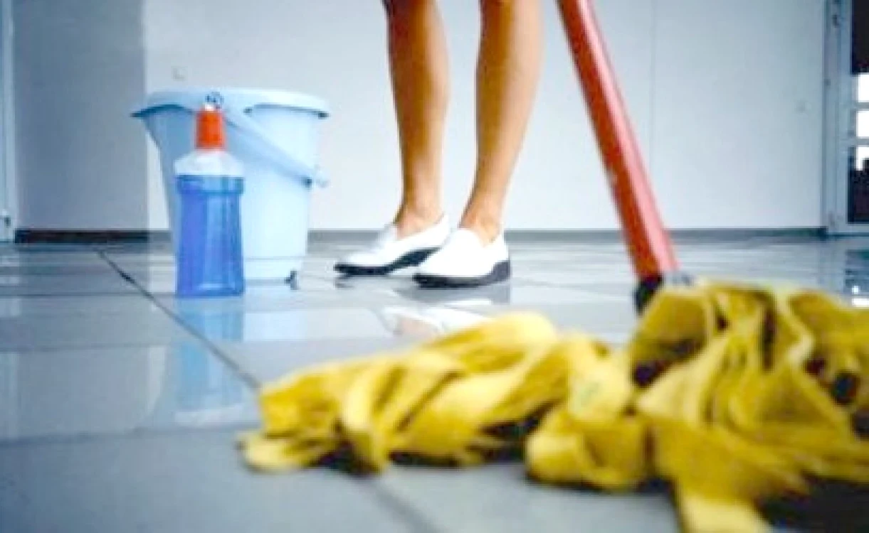 Se caută femeie de serviciu FOTO Shutterstock