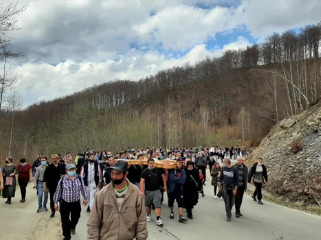 drumul crucii in straja foto dorin popa