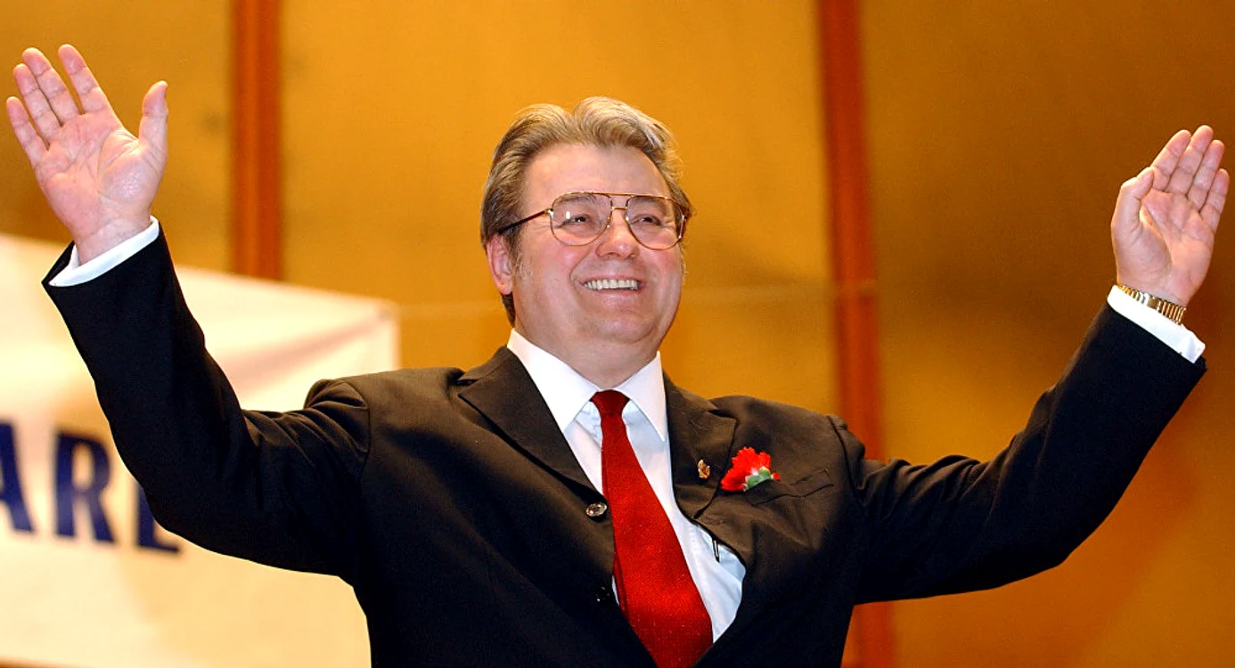 
    Corneliu Vadim Tudor s-a stins din viață luni, 14 septembrie 2015, la vârsta de 65 de ani. Făcuse 22 de infarcte. FOTO: adevarul.ro  