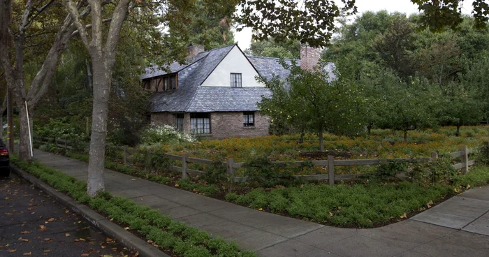 Casa lui Steve Jobs din Palo Alto (California, SUA) FOTO: Reuters