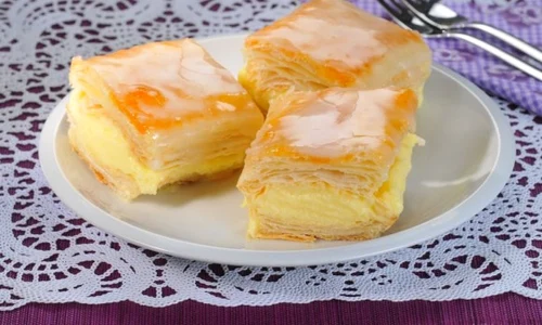 prajitura cu crema de vanilie 580x400 jpeg