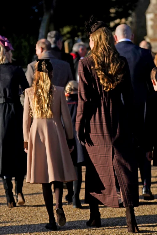 Prințesa Charlotte și Kate Middleton profimedia 1061558198 jpg
