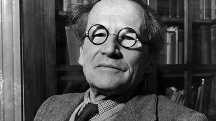 Schrödinger a formulat celebrul experiment imaginar al pisicii vii şi moarte în acelaşi timp.