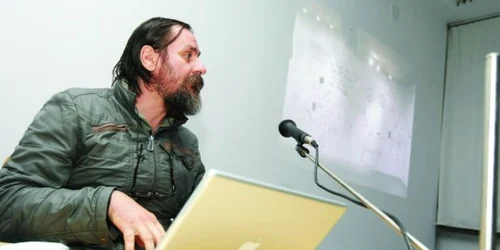 Dan Perjovski este pentru a doua oară la Craiova