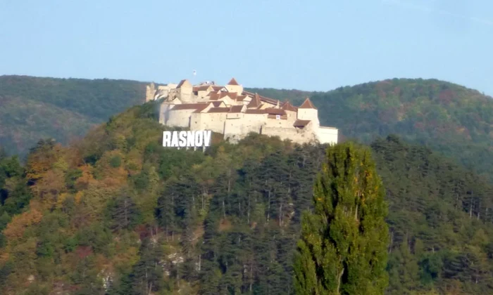 Cetatea Râșnov, între legendă și istorie / FOTO jpeg