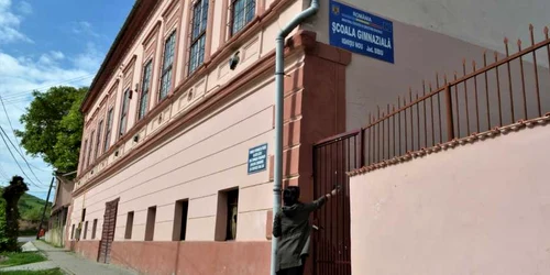 scoala gimnaziala Ighisul Nou