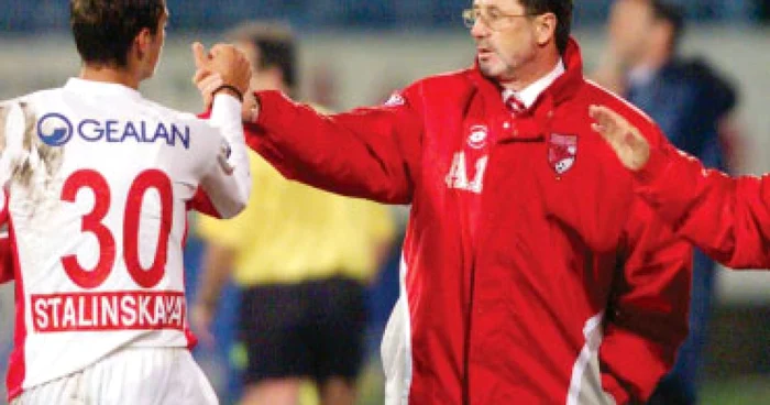 Cornel Dinu: „Amatorii trebuiau bătuţi şi fără antrenor“