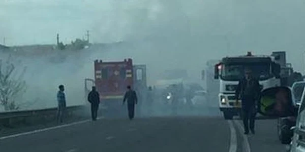 Nouă autoturisme au fost implicate în accident 