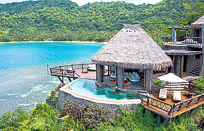 Locul 3 – Staţiunea Laucala Island (Fiji) are camere de  40.000 $  (133.993 lei) pe noapte