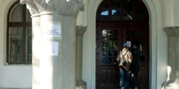 Vâlcea, paralizată  de greva bugetarilor