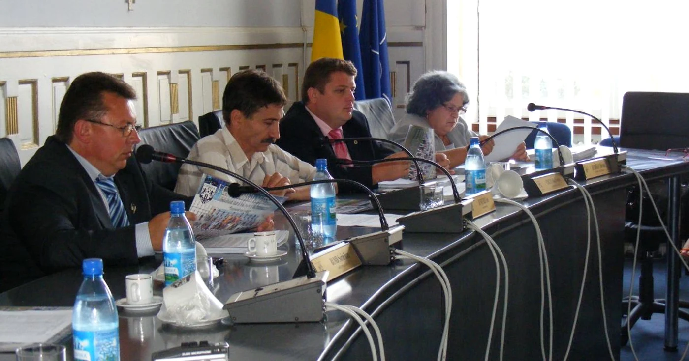 Consilierii judeţeni au alocat 50.000 lei