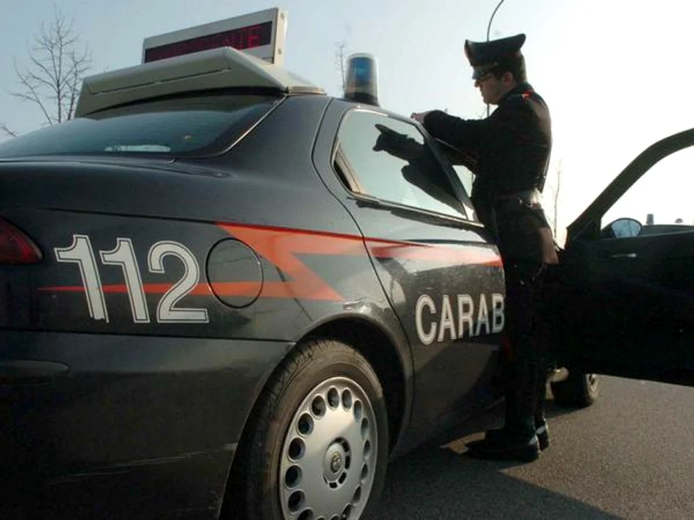
    Carabinierii italieni au eliberat-o miercuri pe femeia ţinută ostatecă timp de 9 aniFoto Wikipedia  