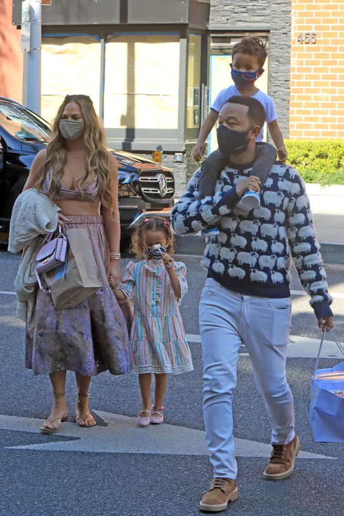 Chrissy Teigen soţia lui John Legend