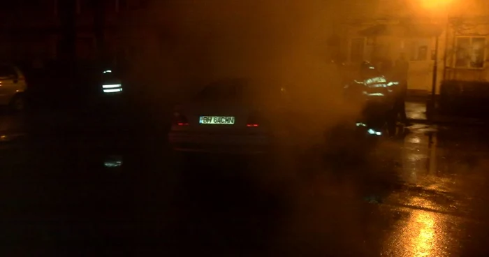 Pompierii au reuşit să stingă incendiul